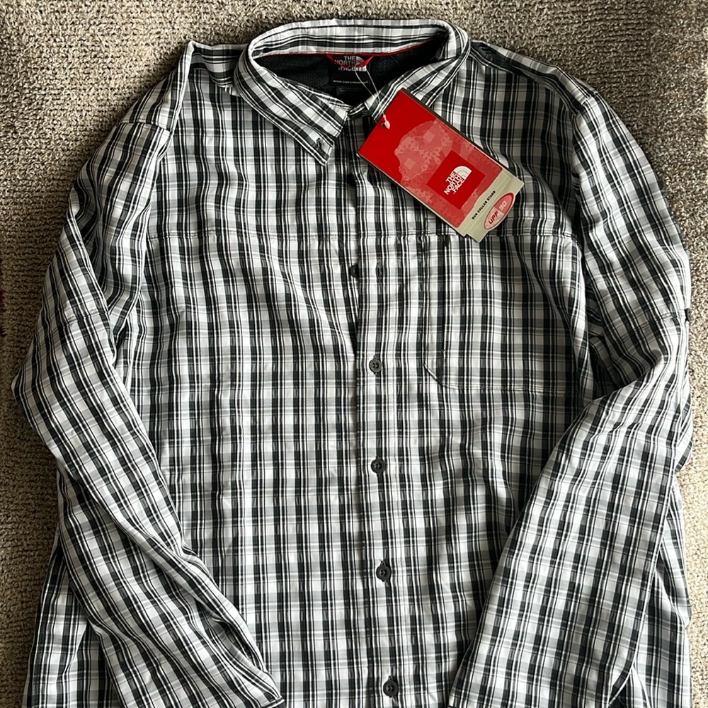Men’s North Face Long Sleeve Button Up